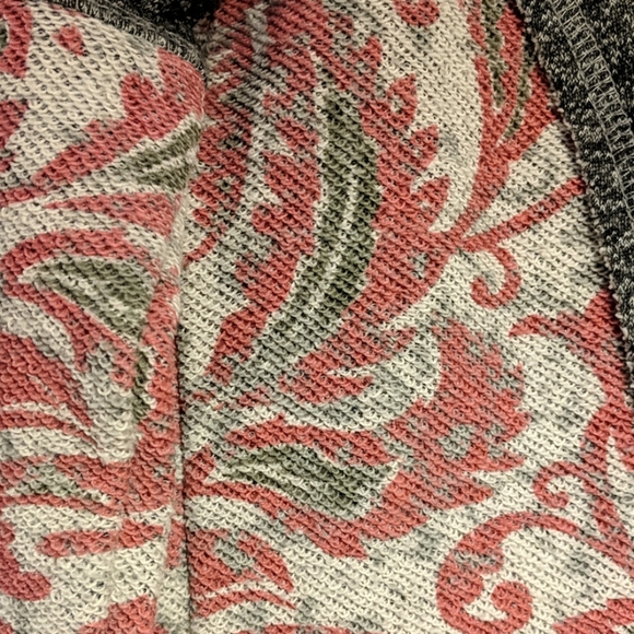 Evy's Tree Harmony - Picture 4 of 5